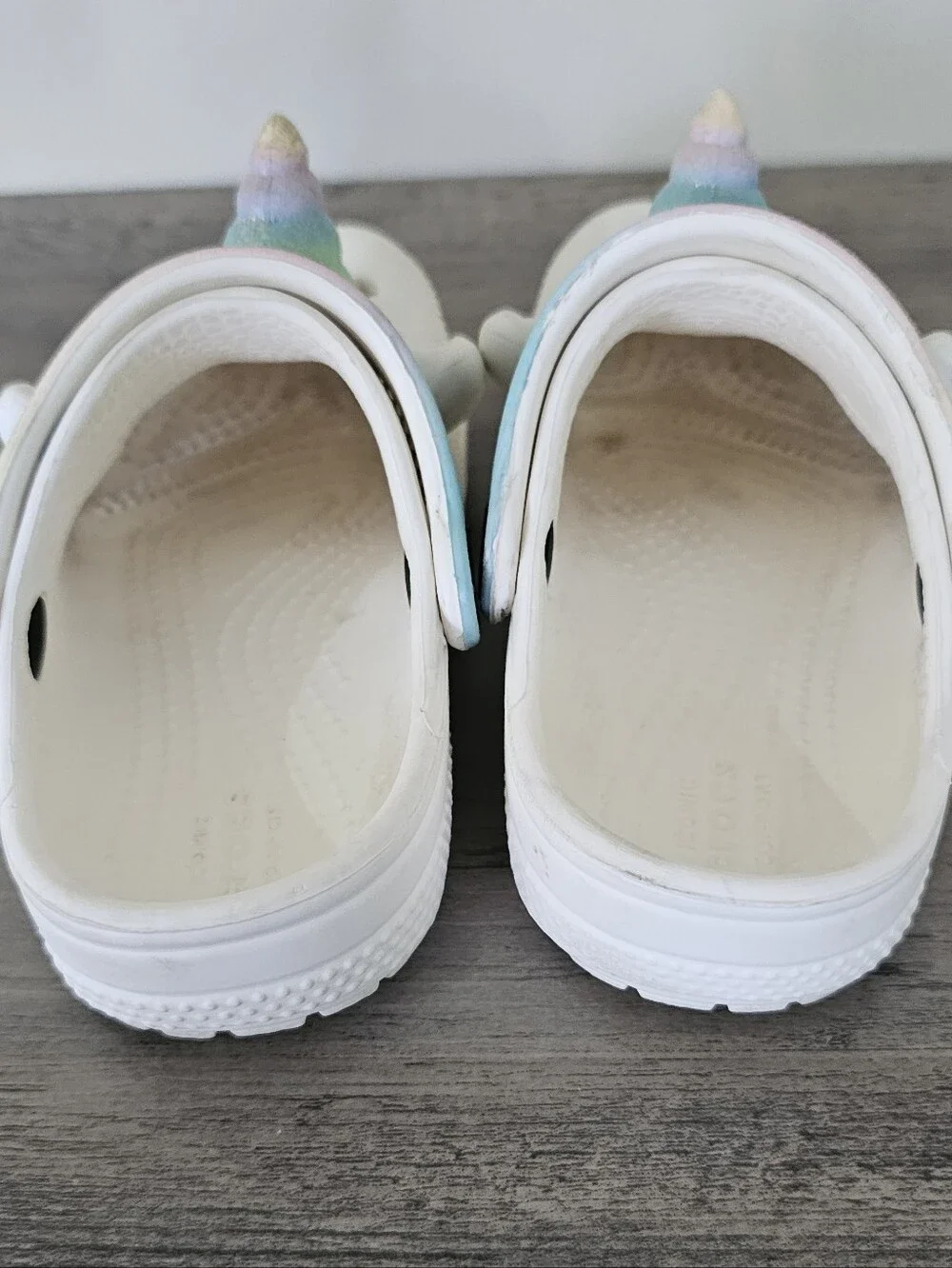 CROCS Kids White Unicorn Clogs Pastel Rainbow Horn Pink Heart Gems C 9 Toddler